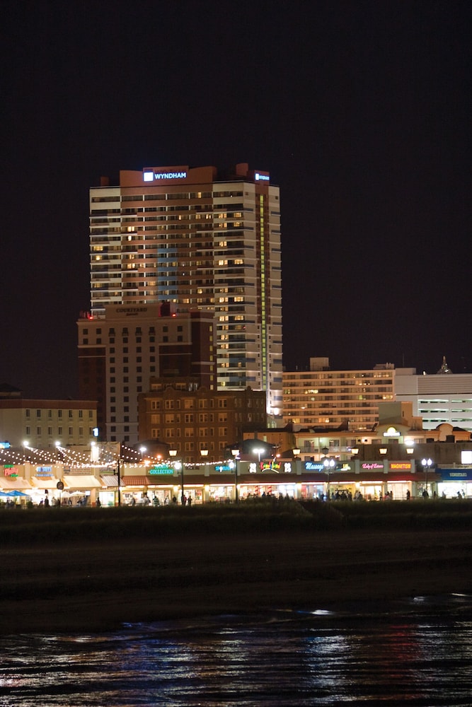 Club Wyndham Skyline Tower 65/68