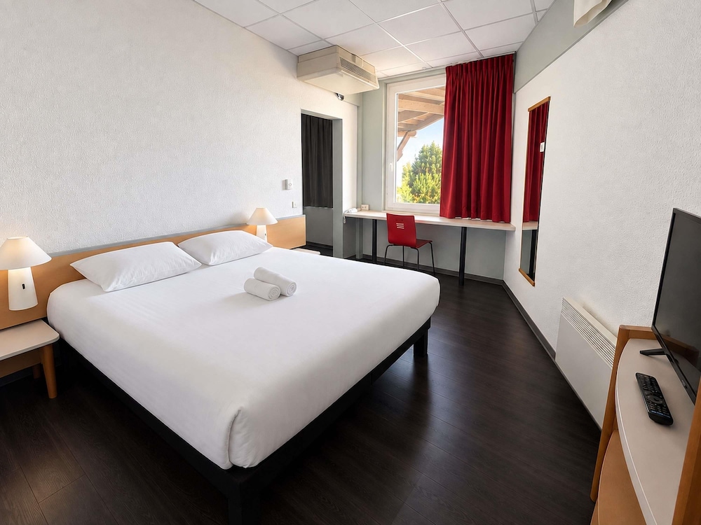 Ibis Lyon Sud Saint Rambert 12/42