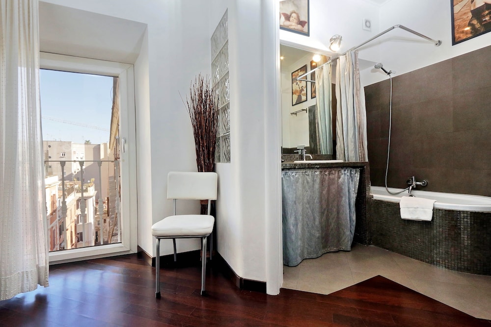 Clementina - WR Apartments 30/30