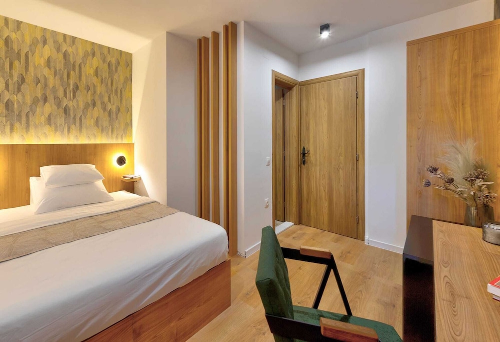 Motel Sinan Han 12/48