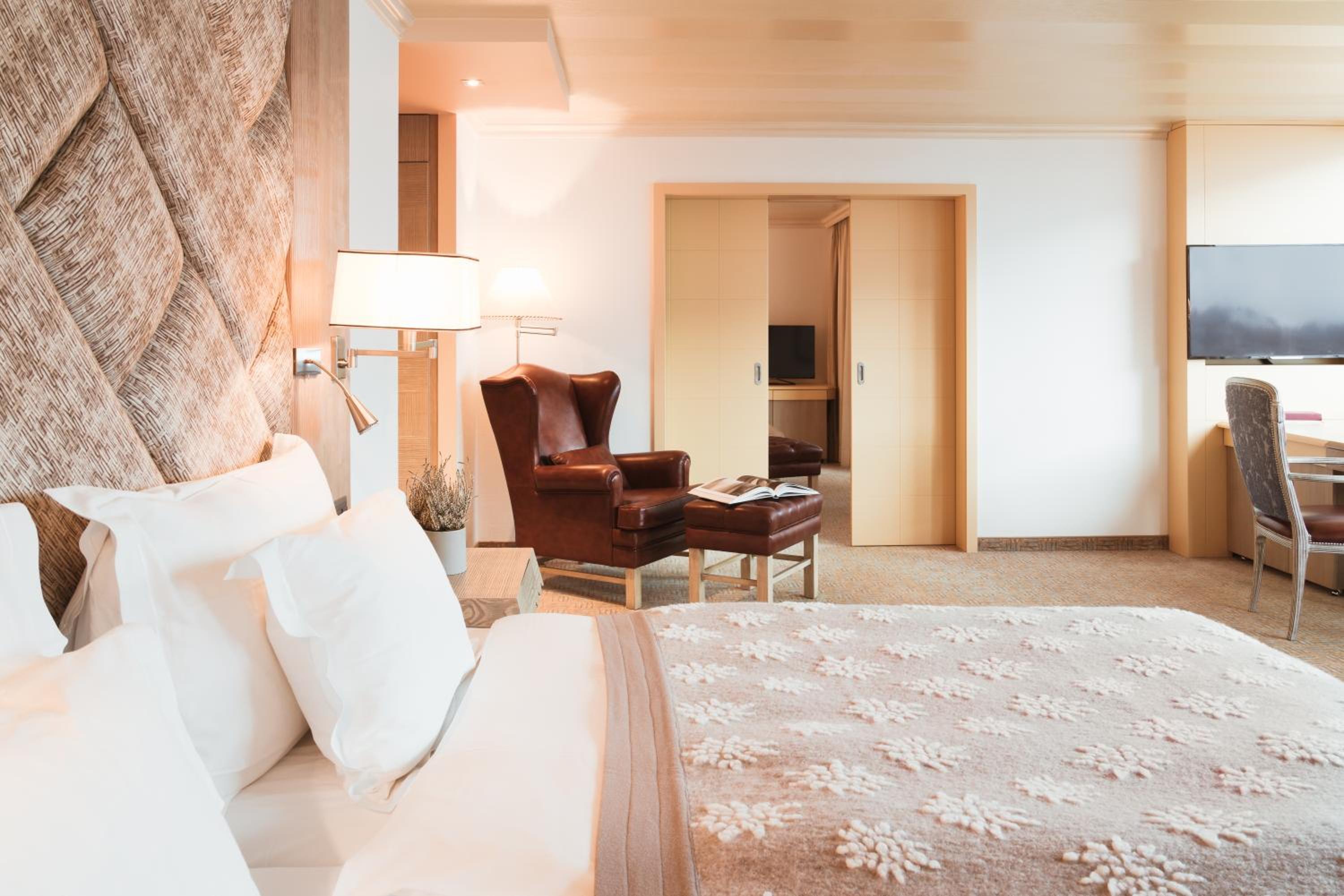 Suite, South View