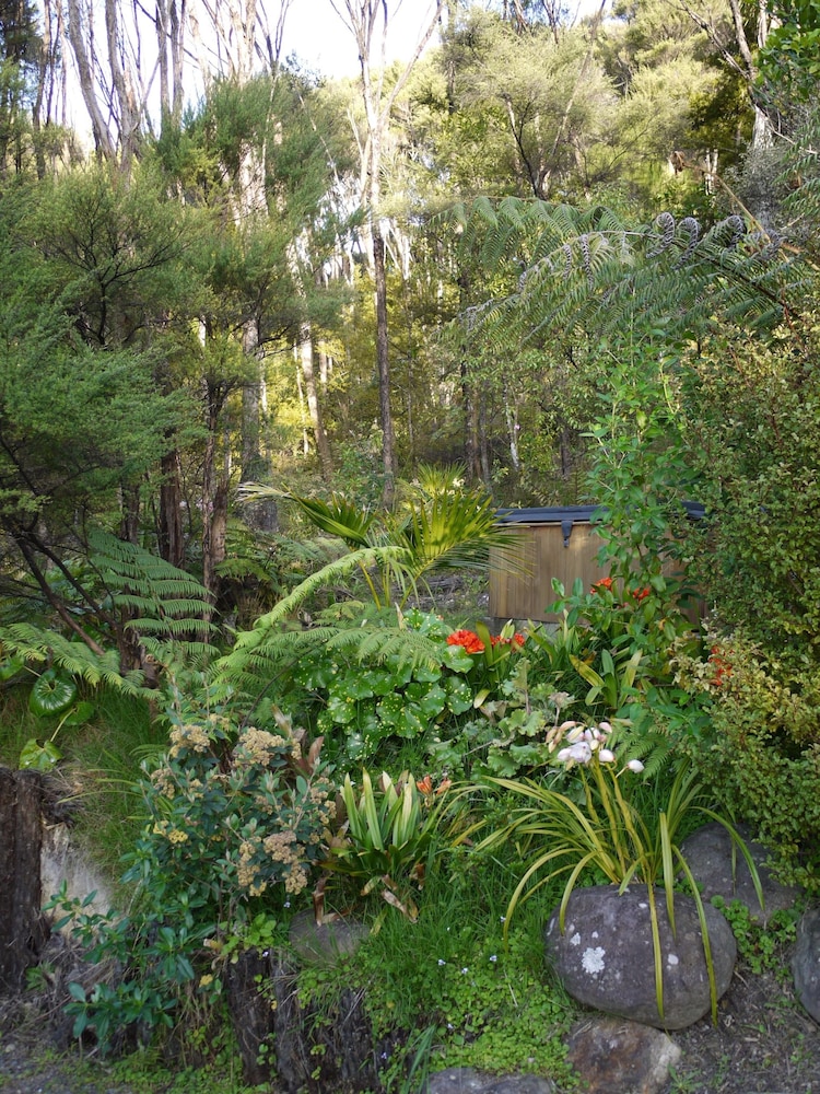 Bay of Islands Holiday Apartments 40/50