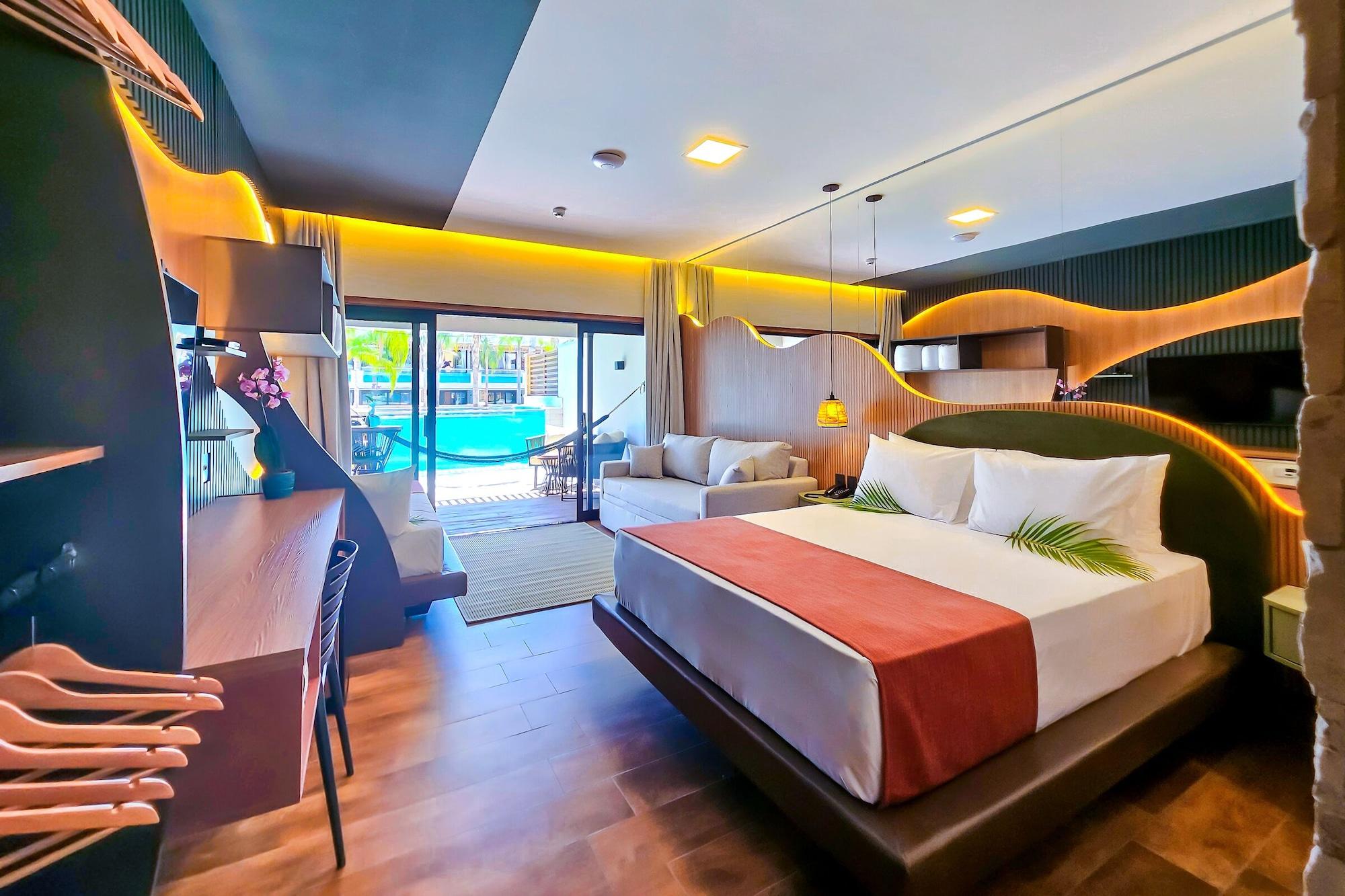 Diamond, Private Pool, Ground Floor