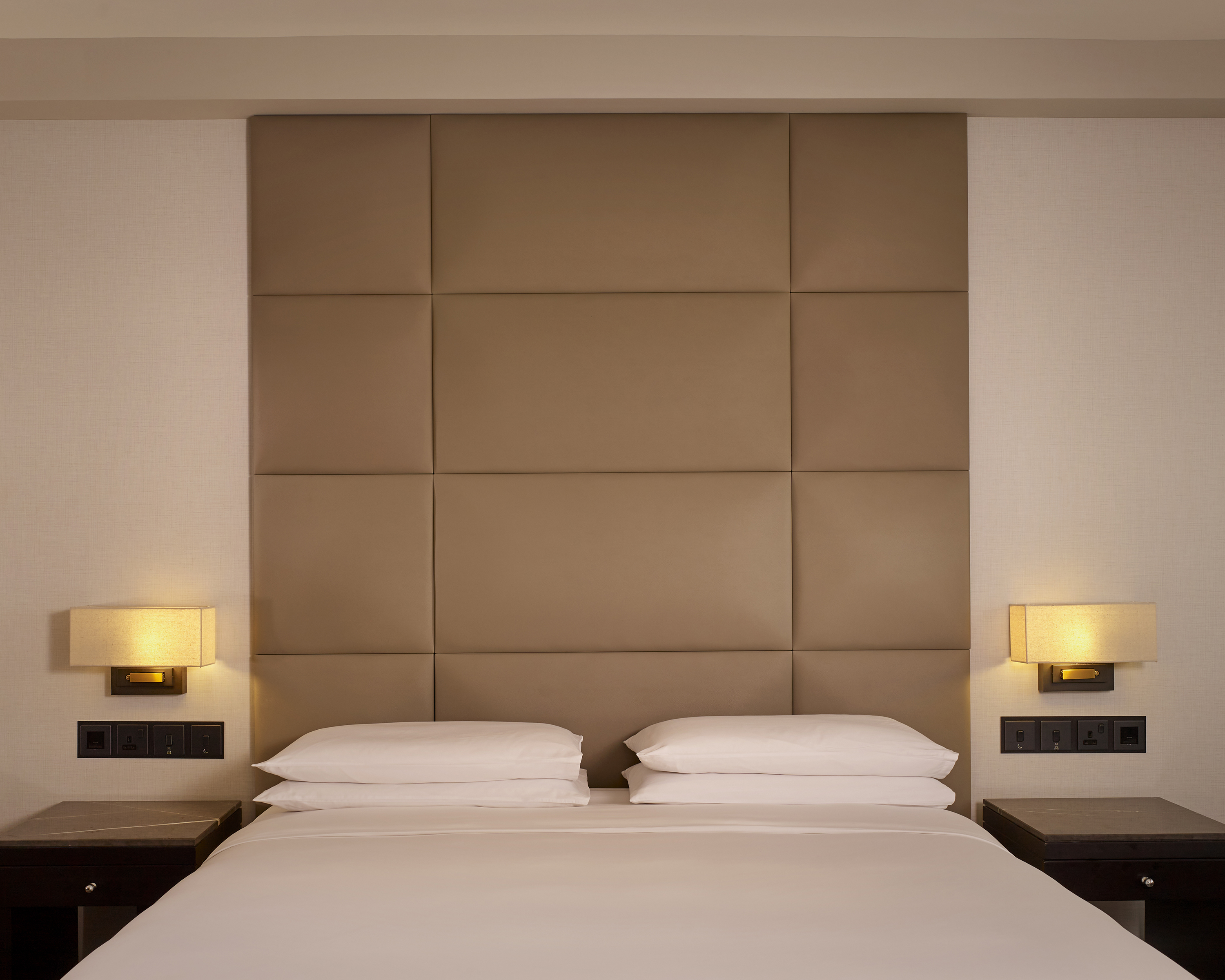 Regal, Suite, King Bed, High Floor