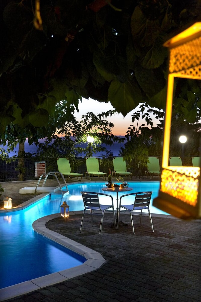 Dafnoudi Hotel Apartments 35/44