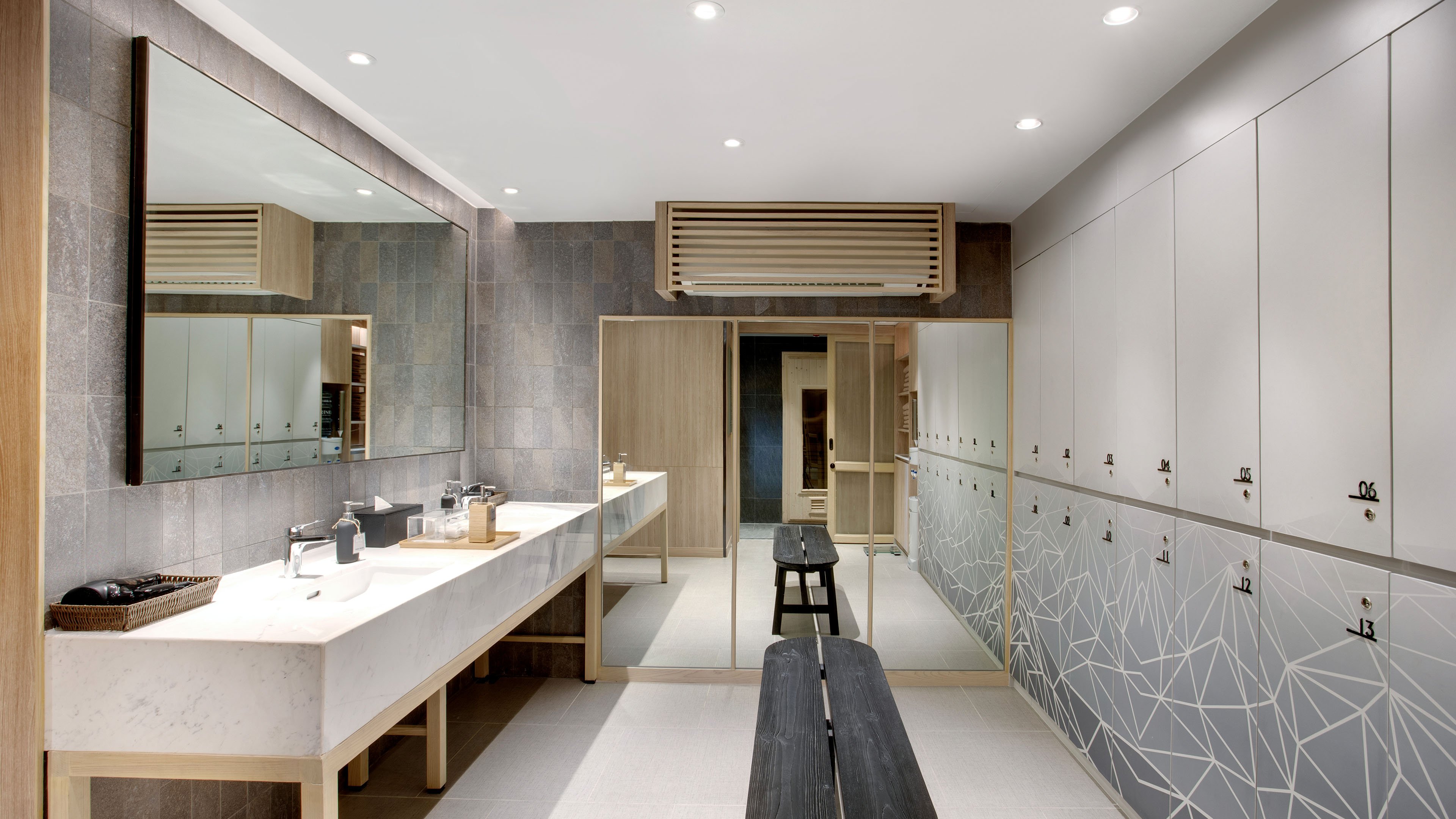 Staybridge Suites Bangkok Thonglor 79/80