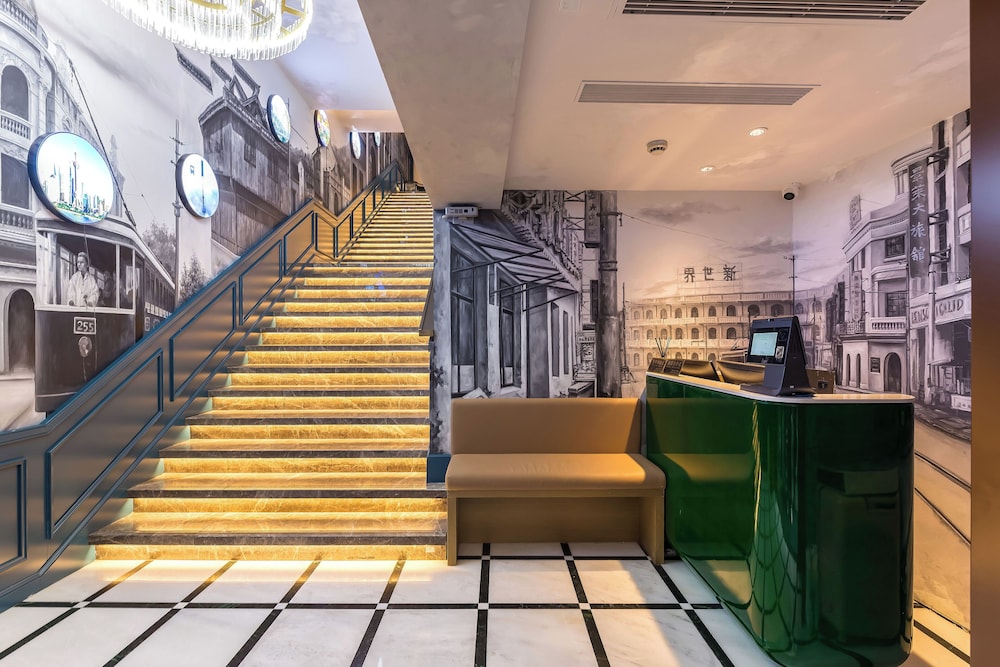 Jinglai Hotel (Shanghai Bund East Nanjing Road Pedestrian Street) 9/50