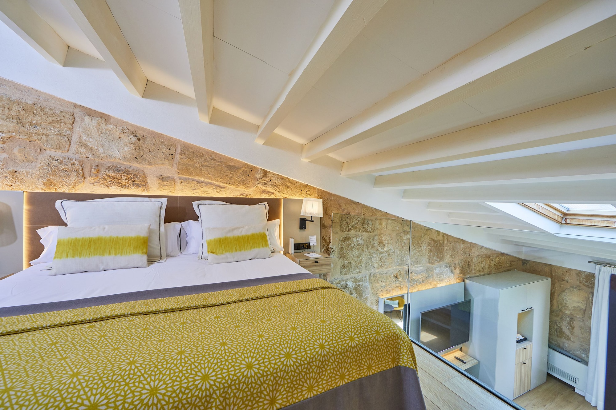 Suite, Garden View