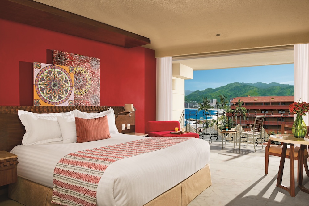 Sunscape Puerto Vallarta Resort Spa 7/50
