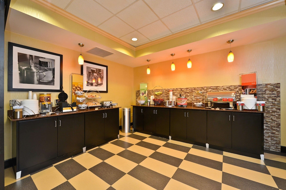 Hampton Inn Greenville, AL 13/42