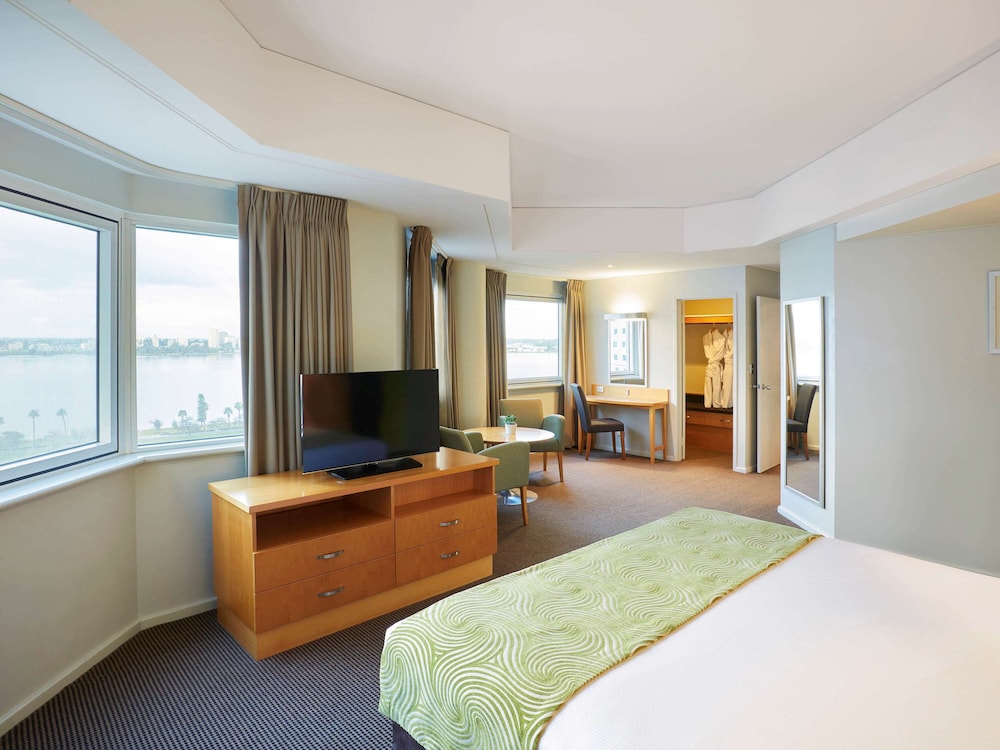 Novotel Perth Langley 19/68