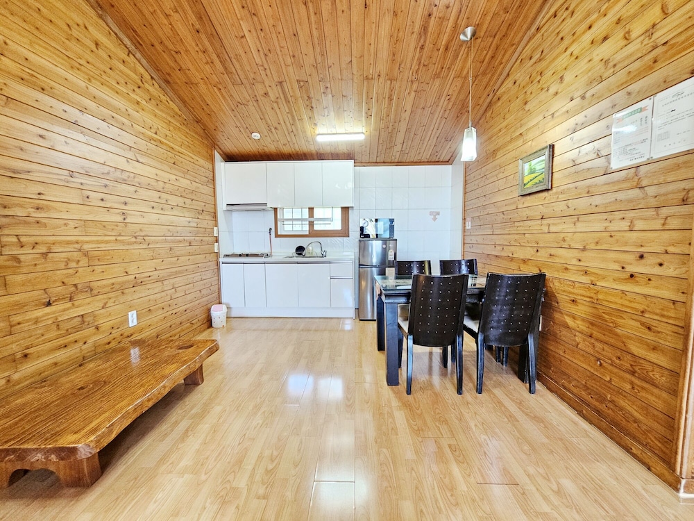 Longbeach Pension 15/47
