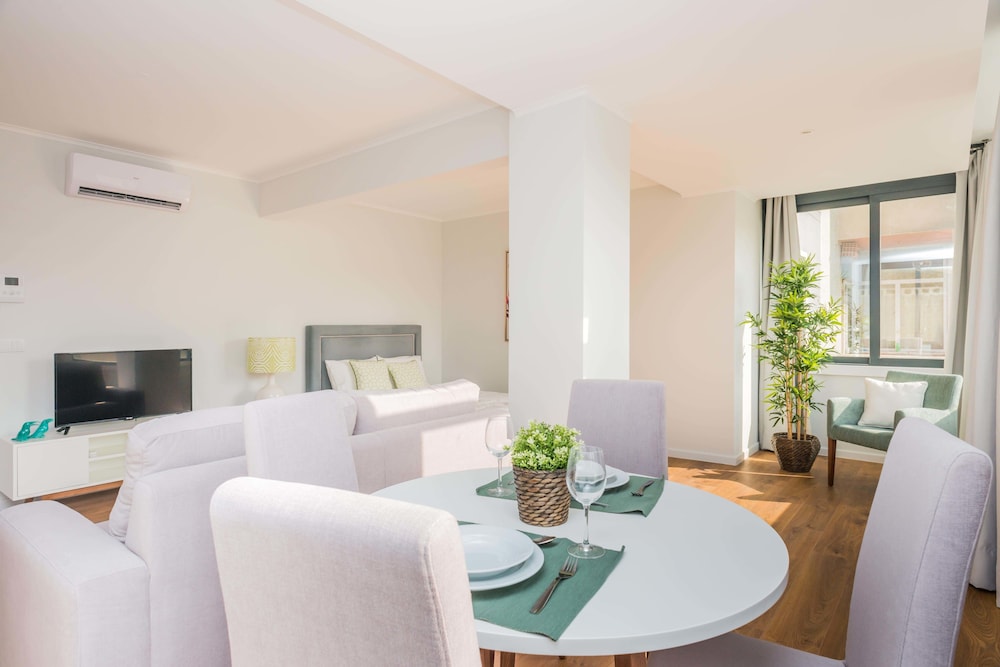 137 Lux Residence 27/48