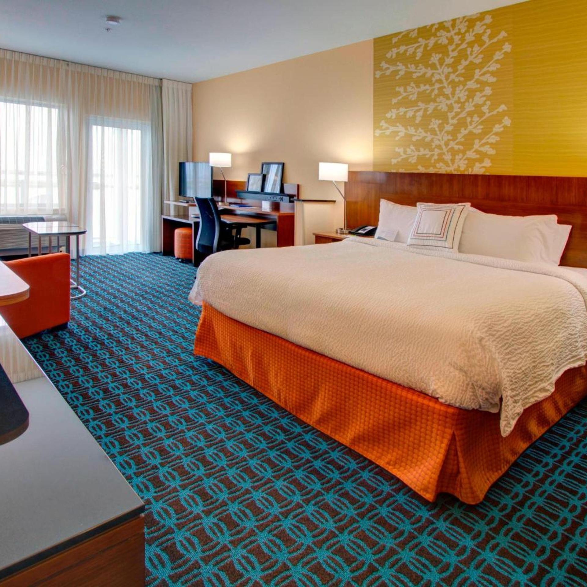 Room, Water View
