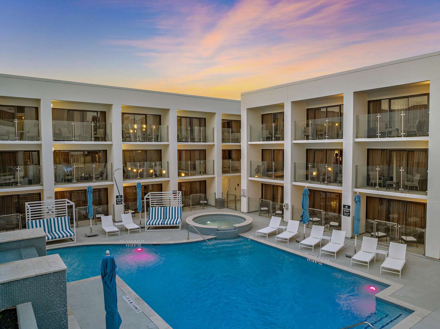 swimming pool spa