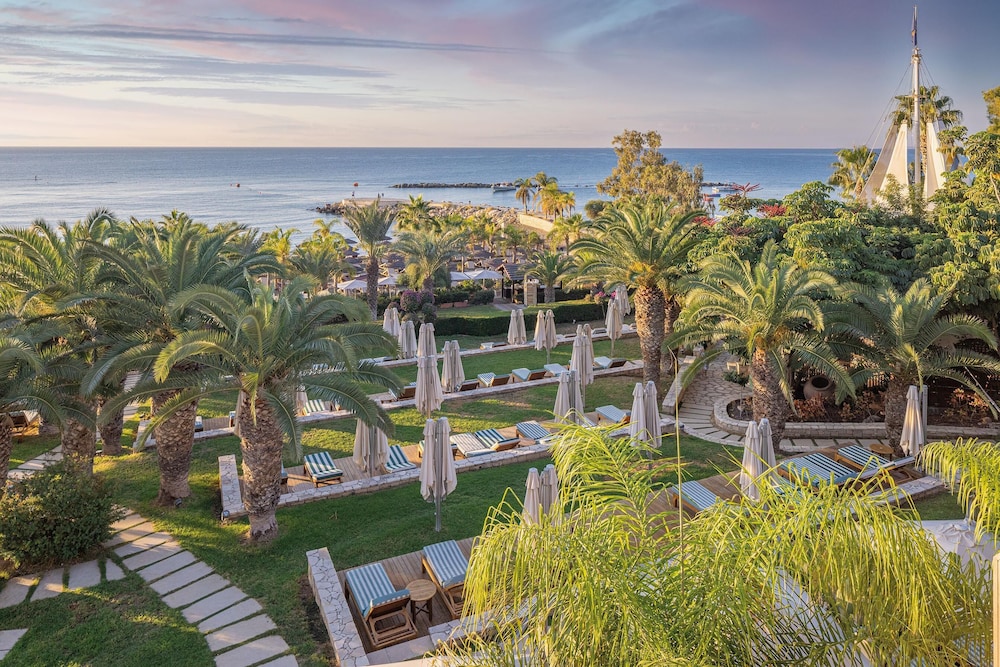 Four Seasons Hotel Limassol 46/50