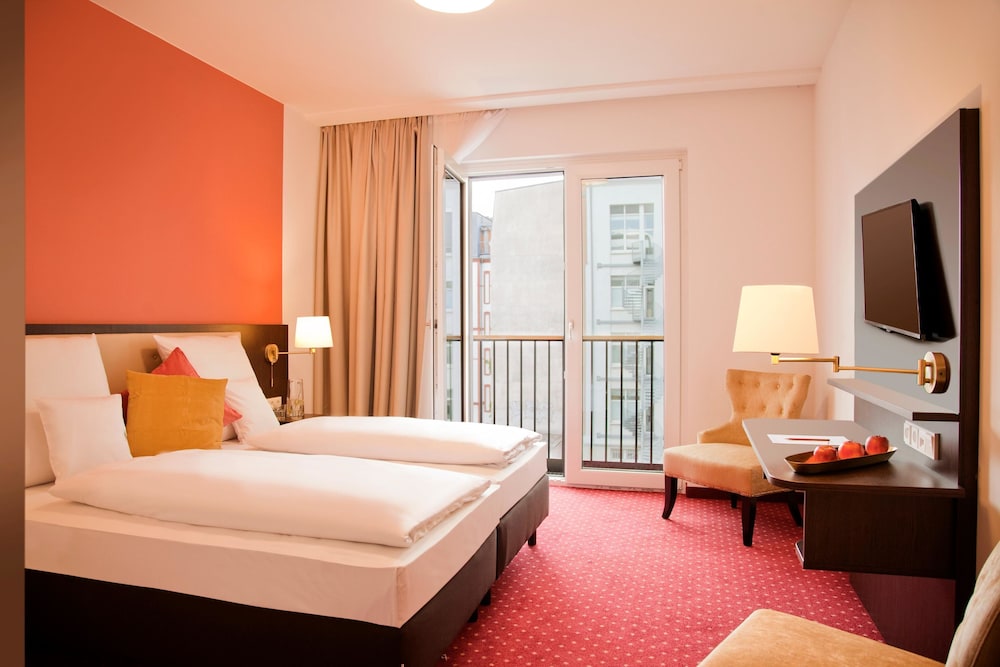COMFORT, DOUBLE OR TWIN BED
