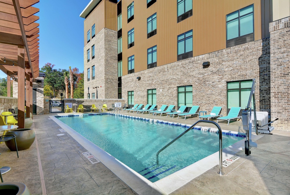 HOME2 SUITES BY HILTON CHARLESTON DANIEL ISLAND