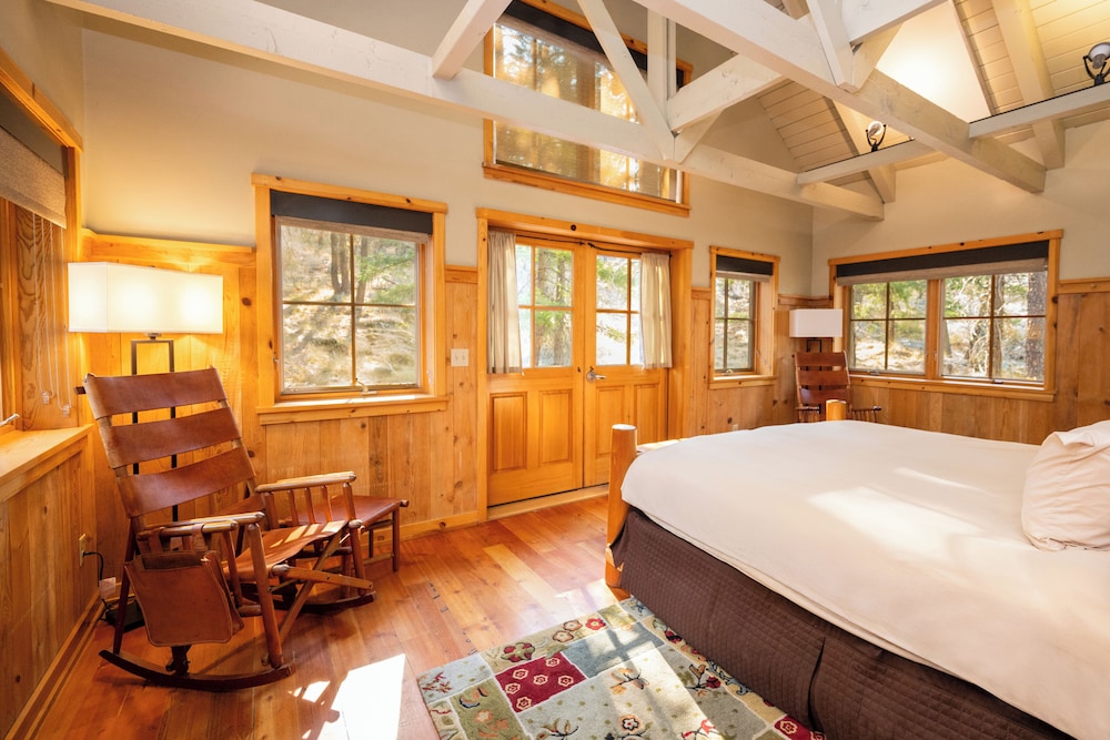 Sleeping Lady Mountain Resort 14/77