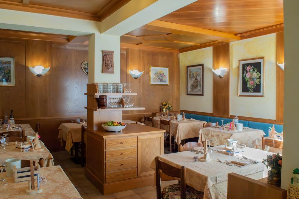 Hotel Serena - Tre Cime Views 18/24