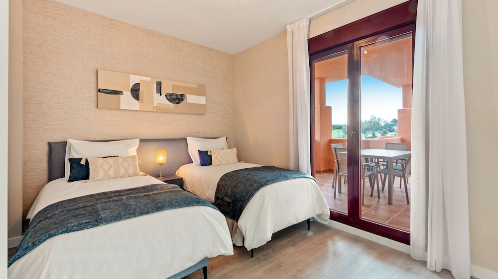 Royal Marbella Golf Resort 40/83