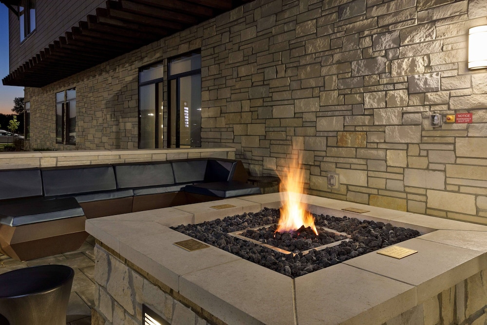 SpringHill Suites by Marriott Topeka Southwest 18/28