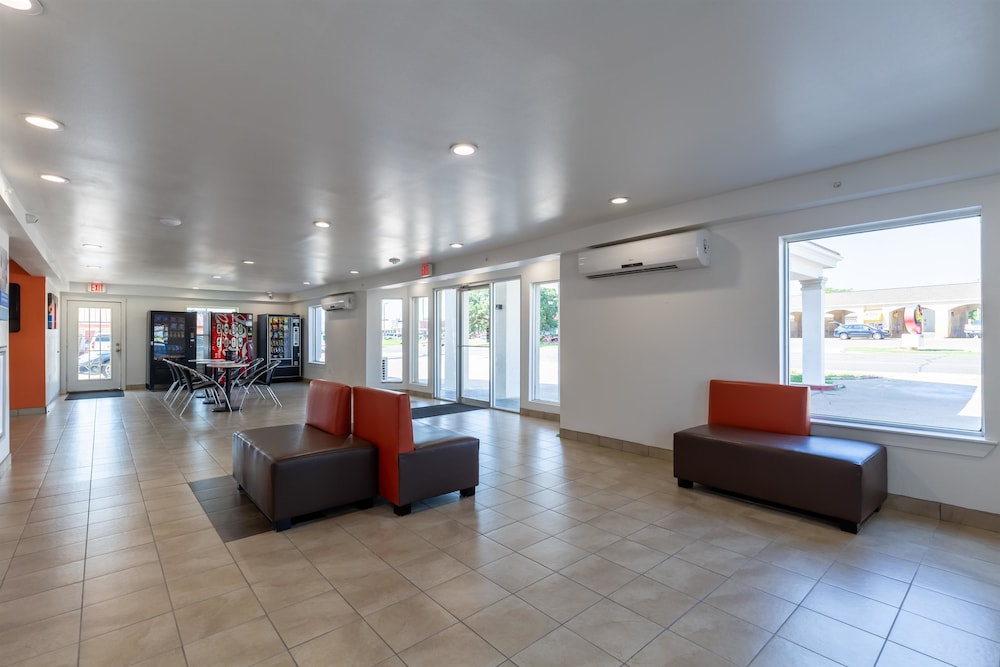 Motel6 Bryan, TX - University Area 30/44