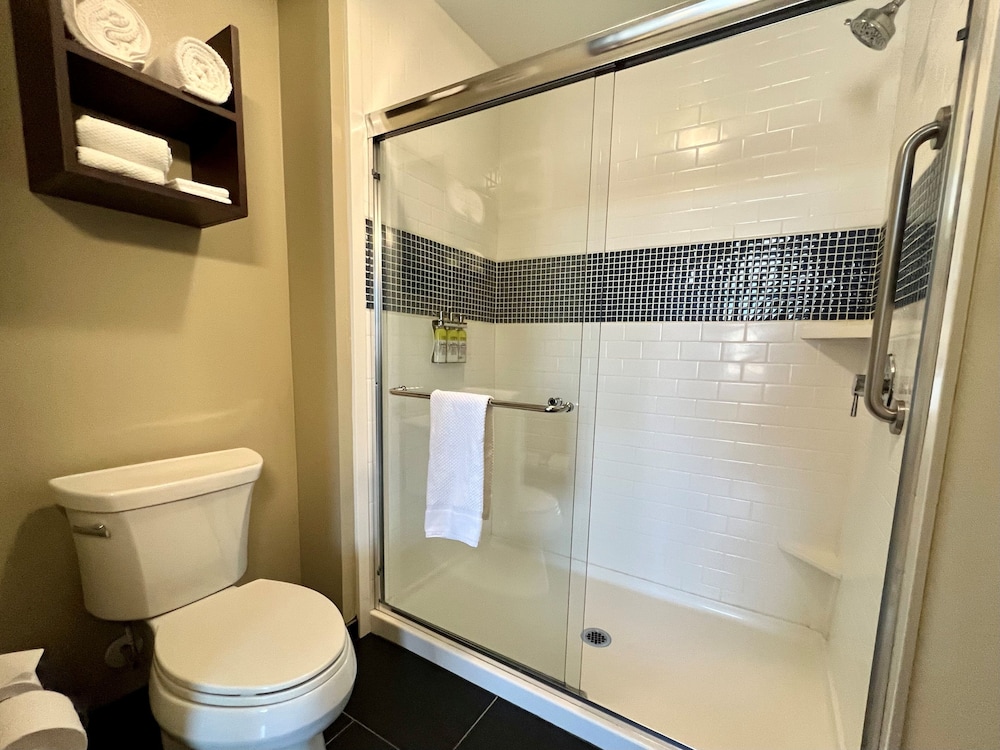 Staybridge Suites Carlsbad/San Diego 11/73