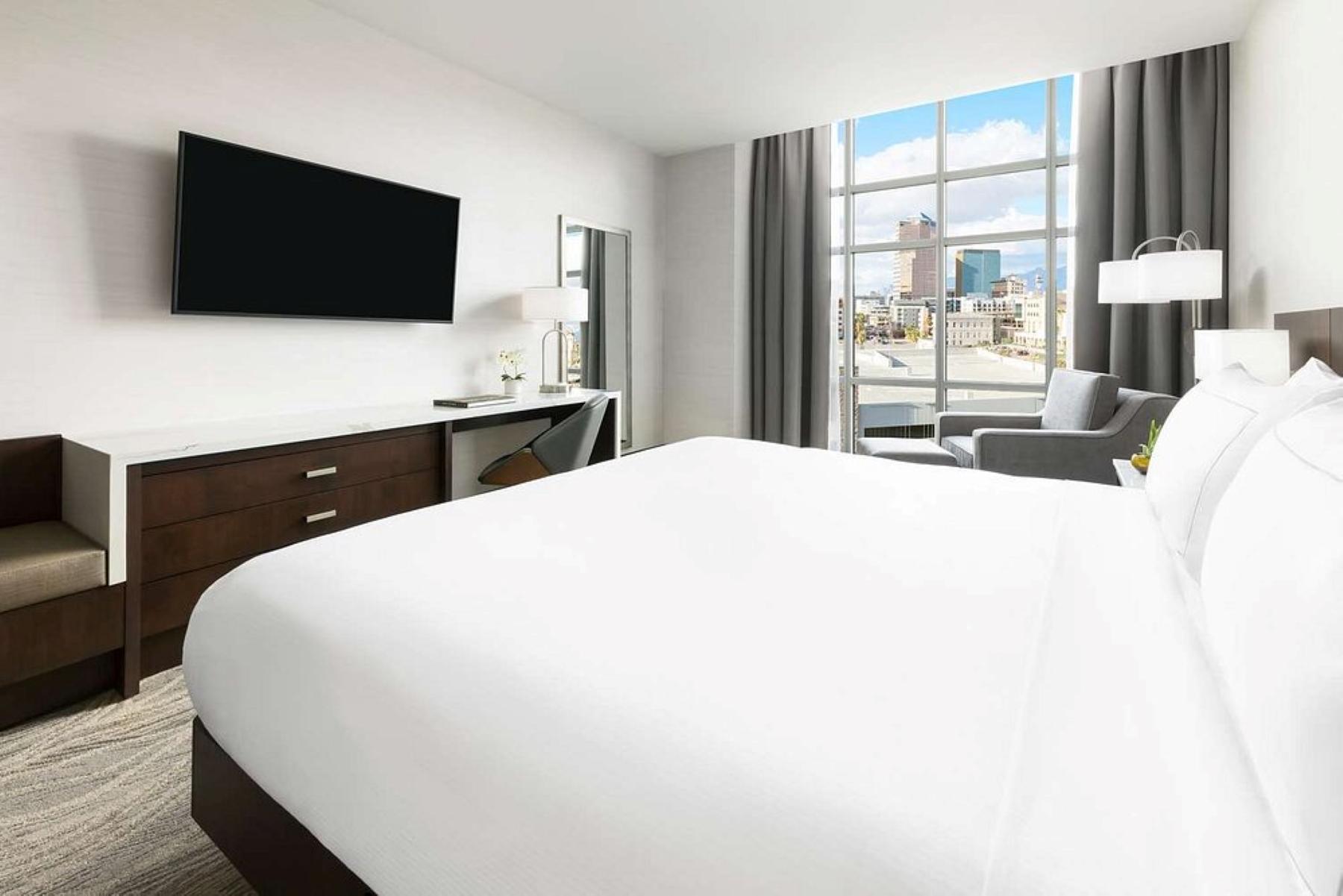 Standard, King Bed