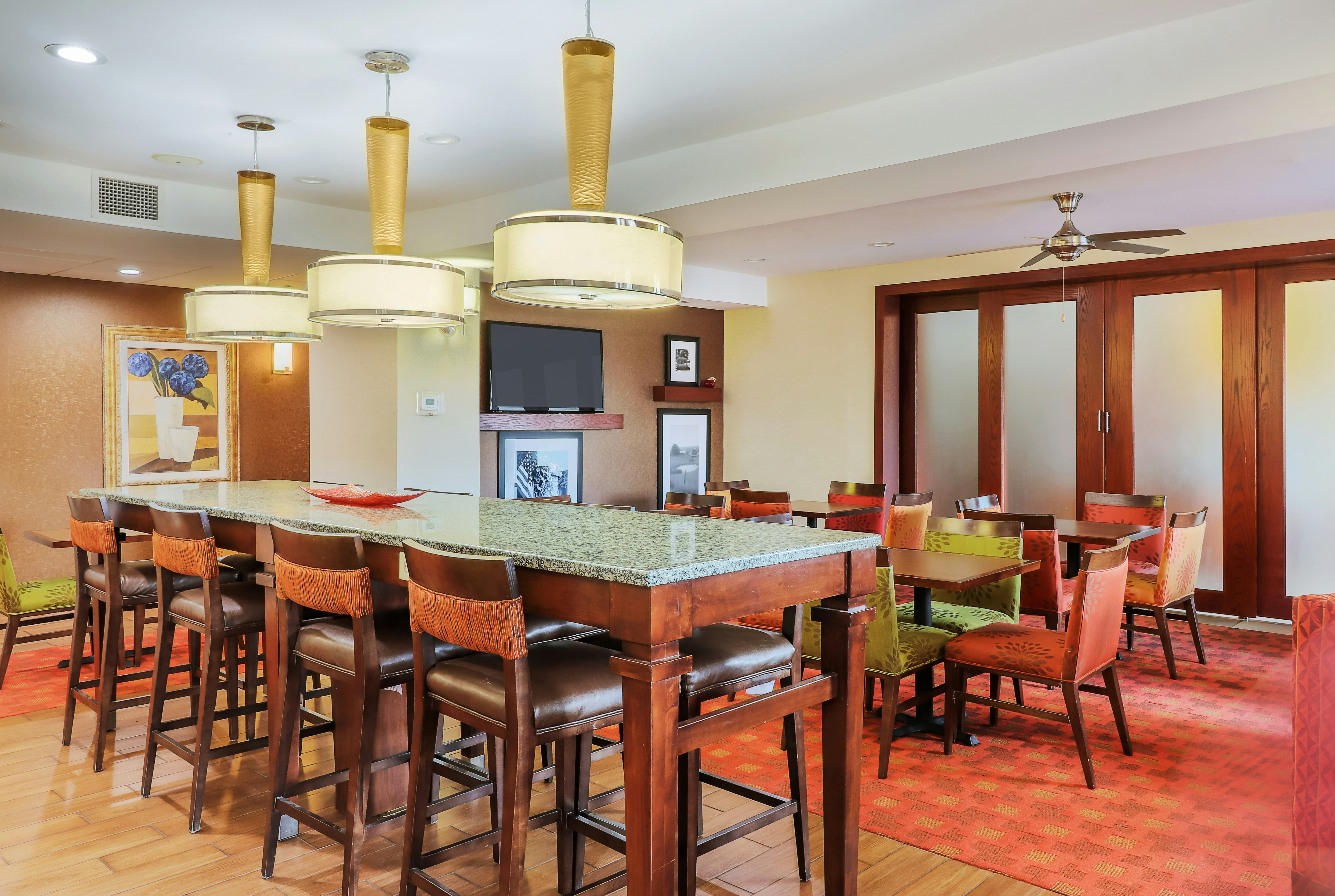 Hampton Inn Heath-Newark 33/52
