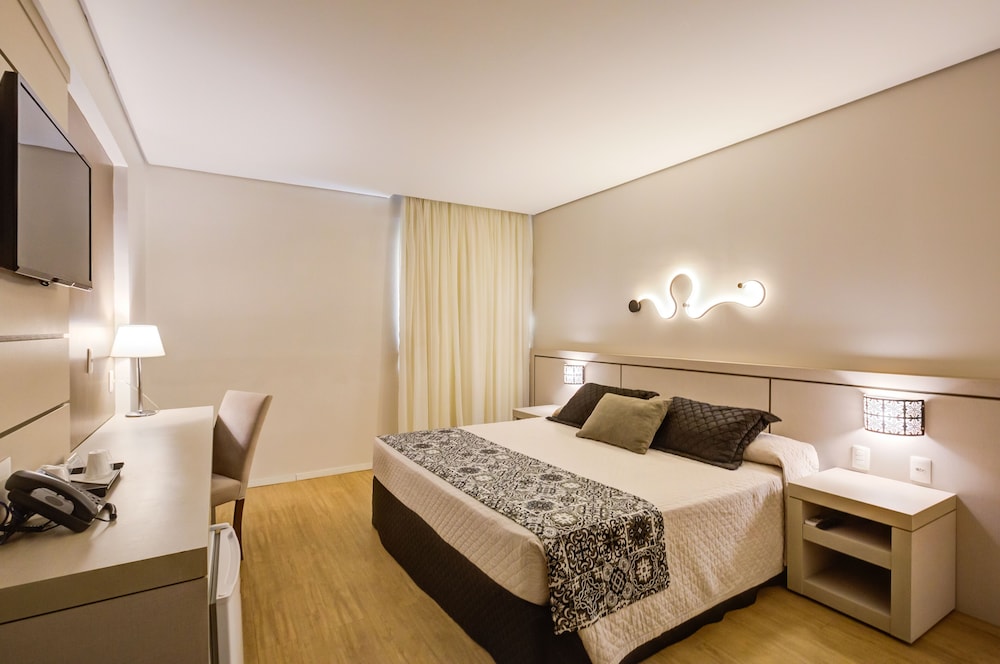 Viale Tower Hotel 21/53