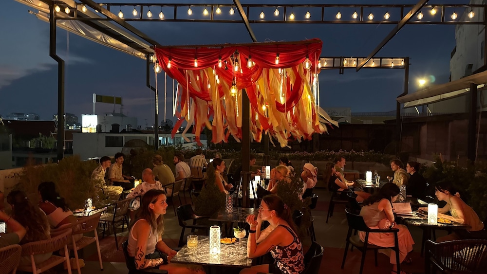 The Gravitique Hotel Khaosan 43/50