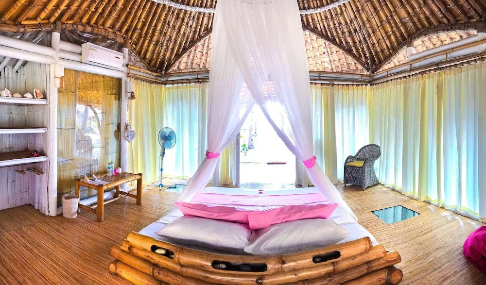 Coconut Garden Beach Resort 18/47