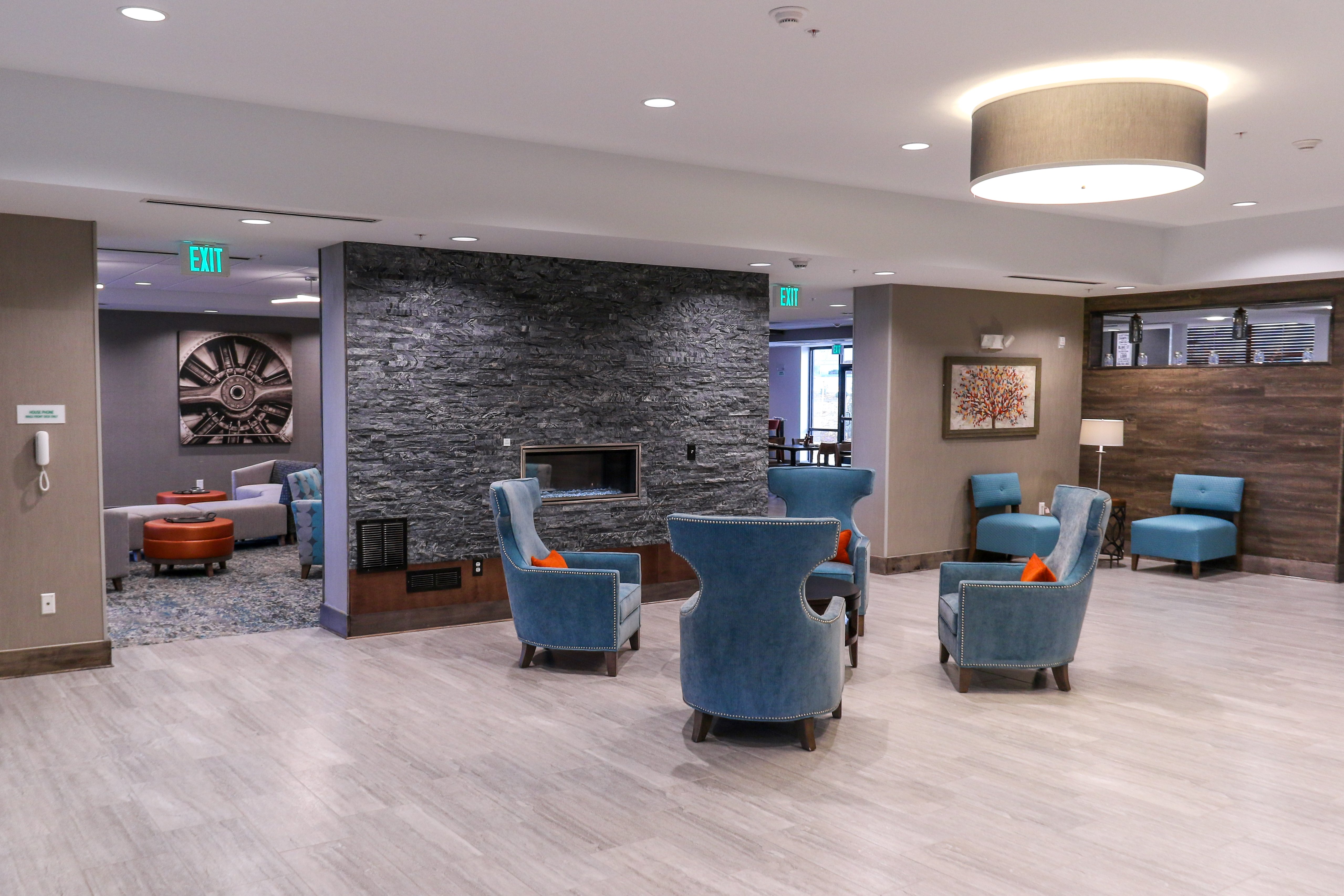 Holiday Inn Hotel Suites Denver Tech Center Centennial 34/75