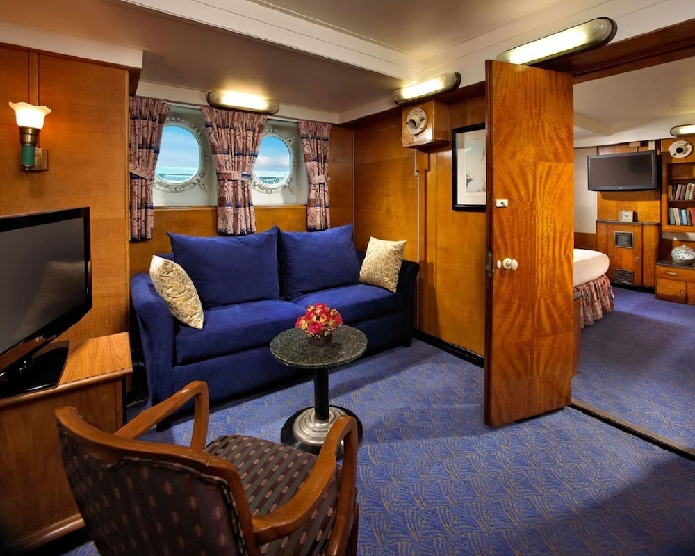 The Queen Mary 49/56