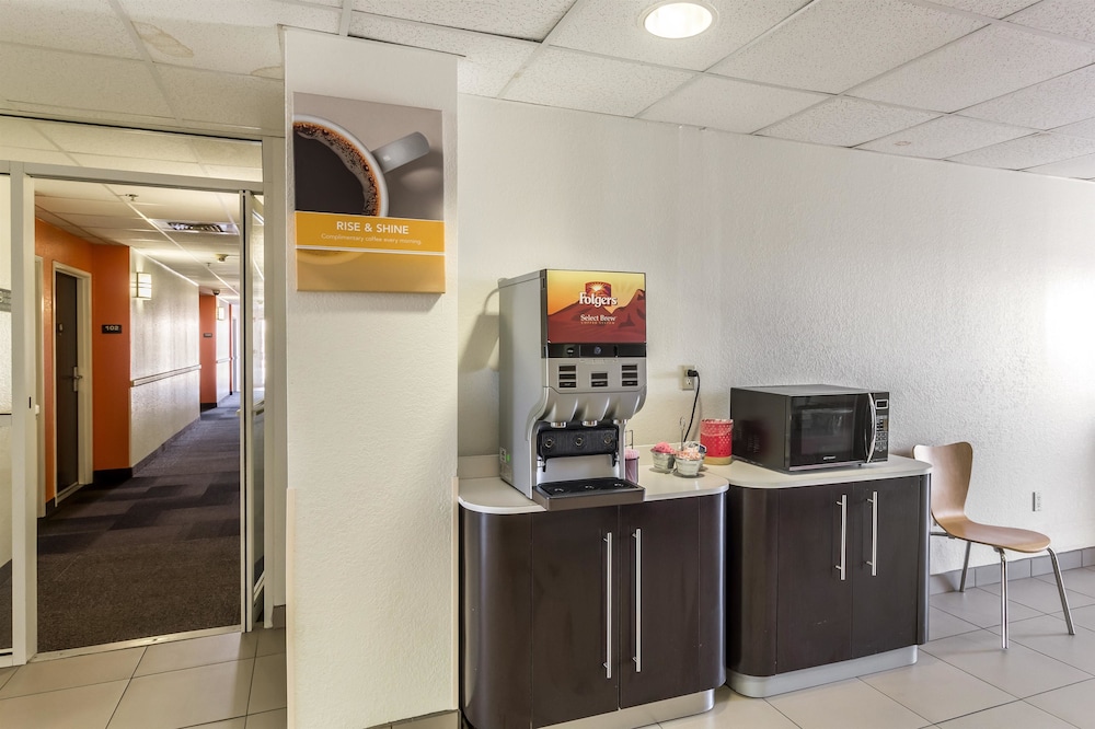 Motel6 Harlingen, TX 40/52