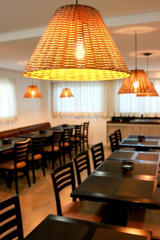 Hotel Anahi 57/63