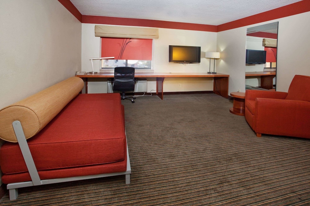 Travelodge by Wyndham Columbus State University 12/19