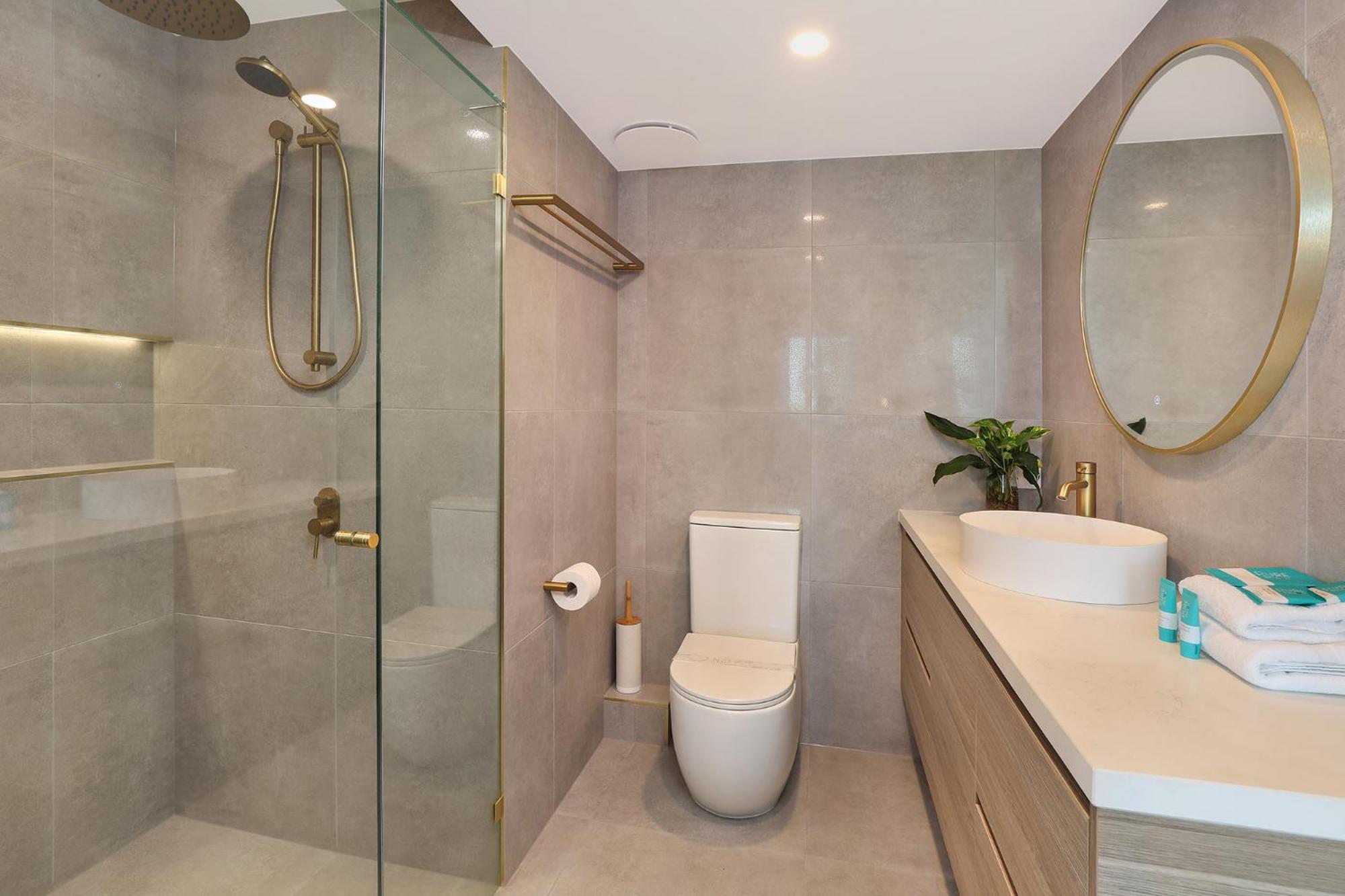 2 Bedrooms, Superior, Apartment, Ocean Front، Grand Palais Beachside Resort 2/3