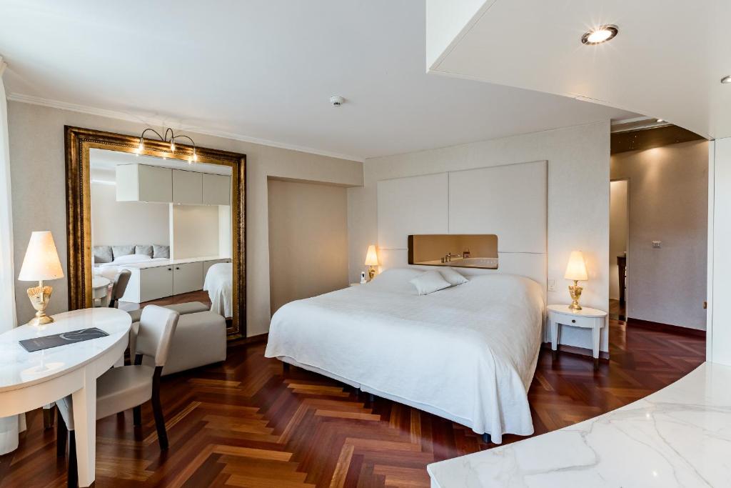 جناح بحوض جاكوزي، Hotel des Balances 2/7