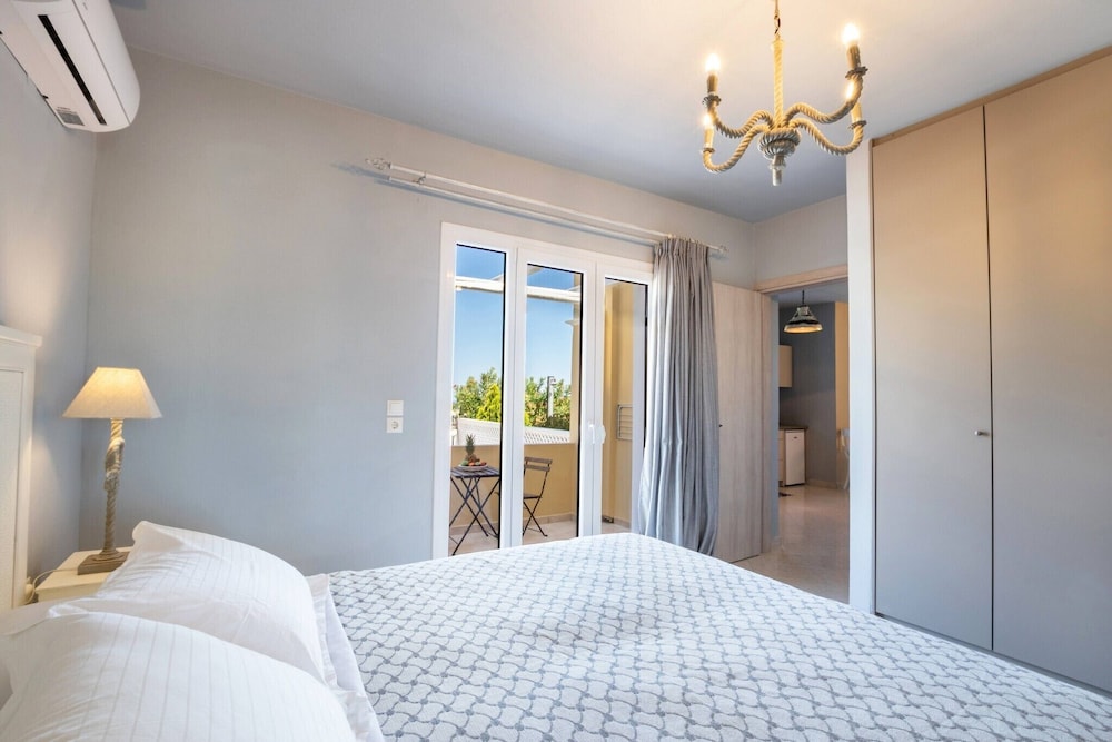 Elaia Villas 20/72