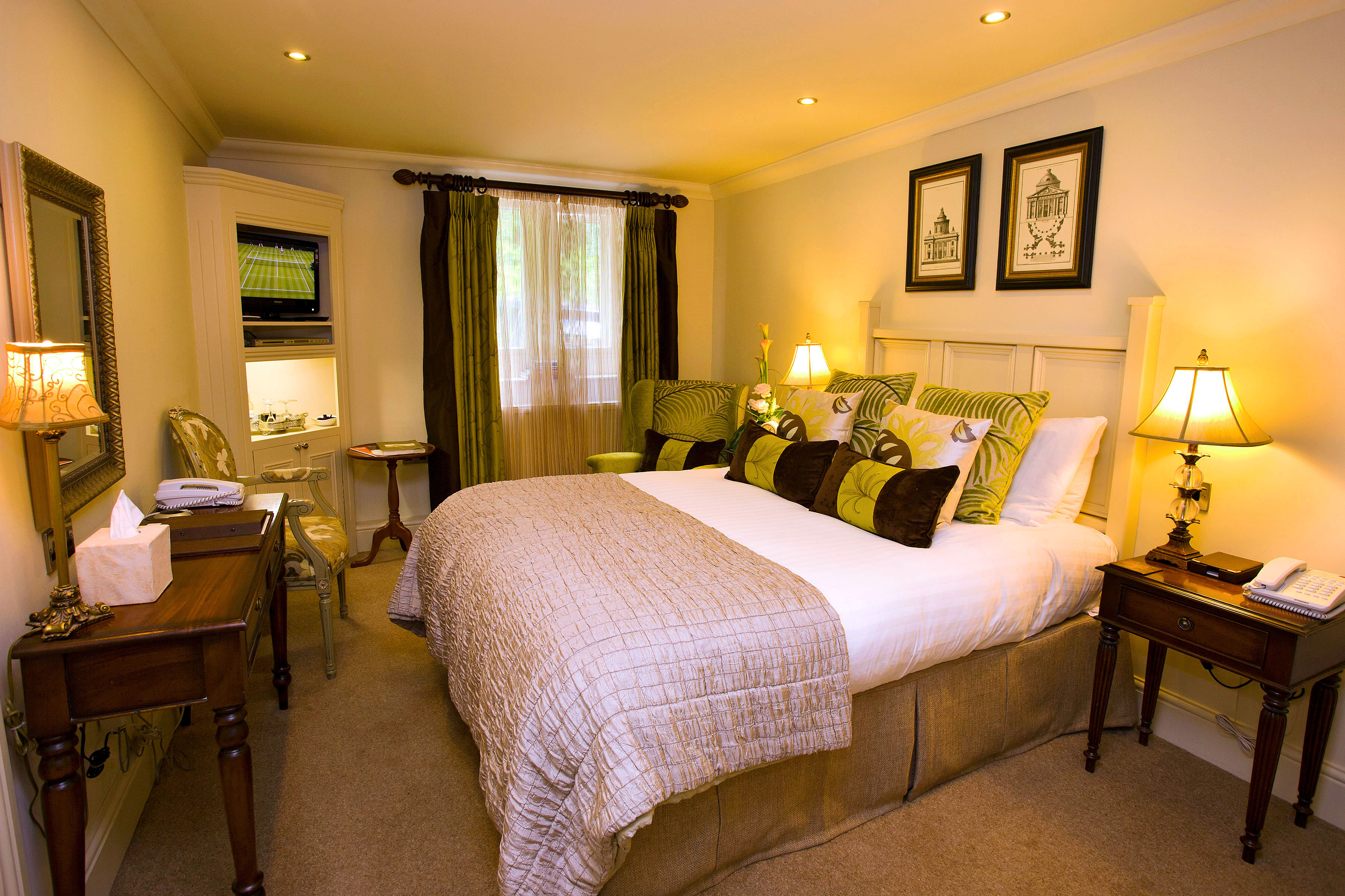 Whitley Hall Hotel 7/45