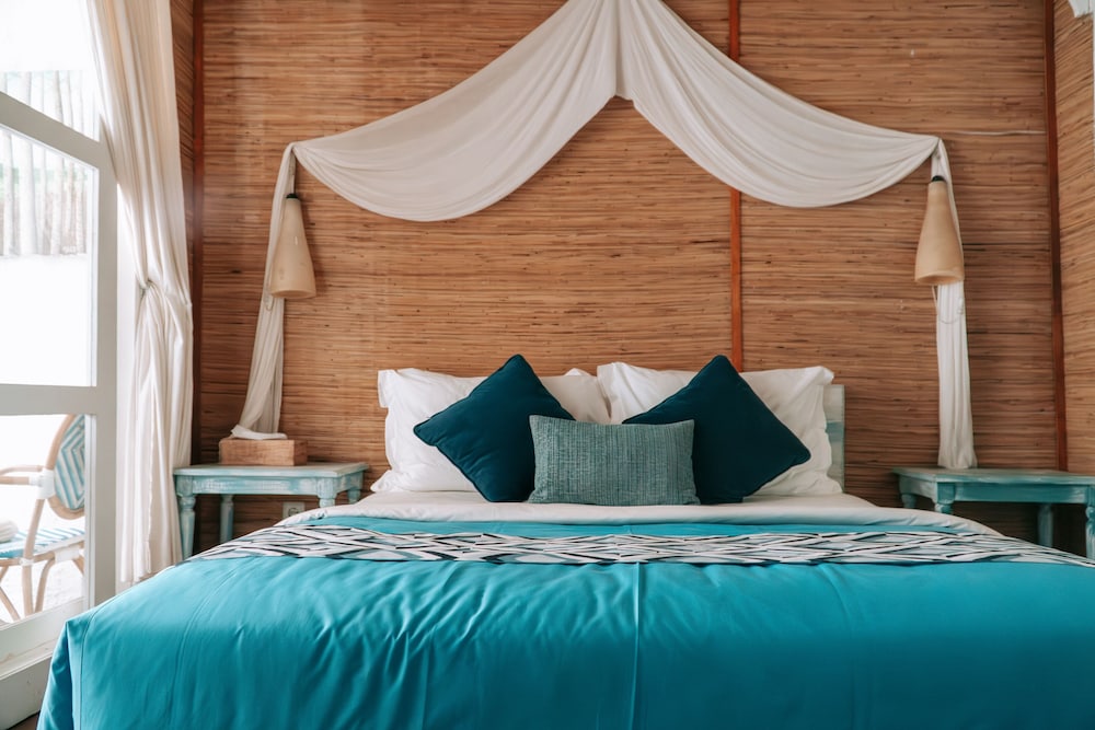Santorini Beach Resort 15/65