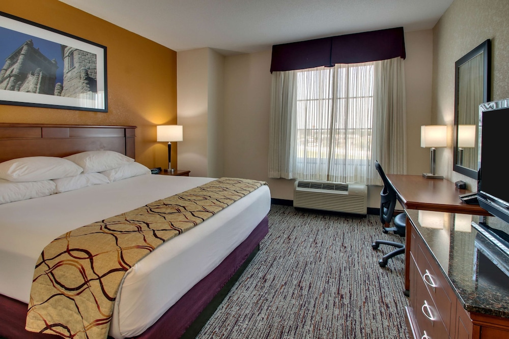 Drury Inn and Suites Findlay 8/50