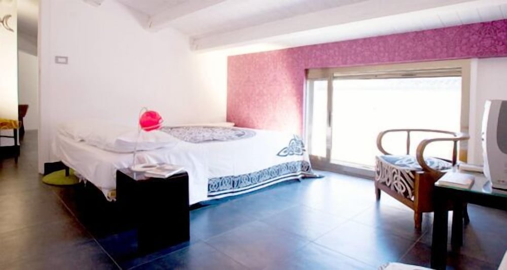Bad Bed And Breakfast And Design 19/62