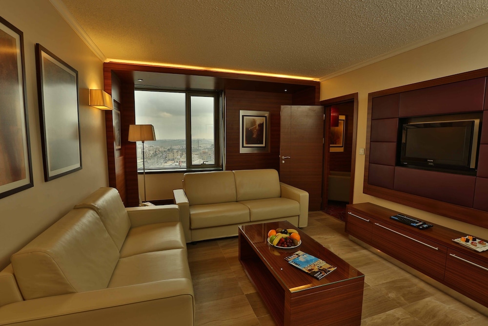 Crowne Plaza Hotel Amman 44/74