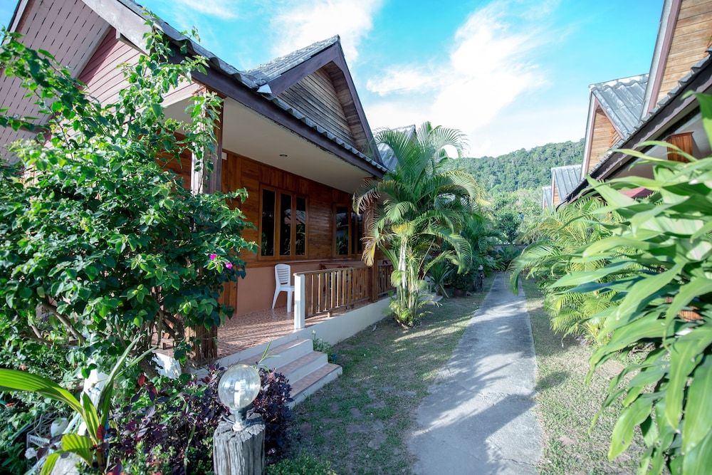 Poonsap Resort 59/62