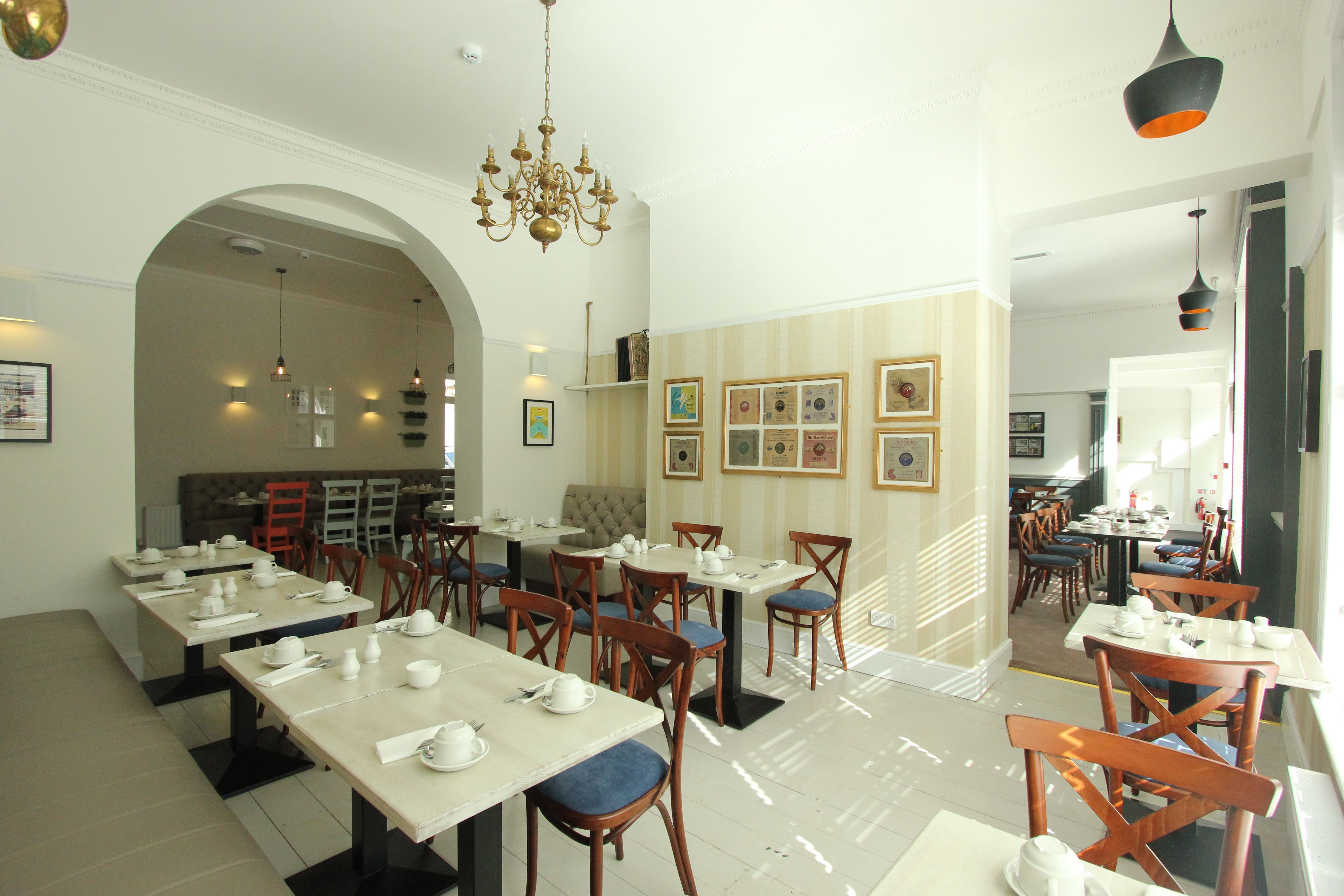 Castle Hotel 54/66