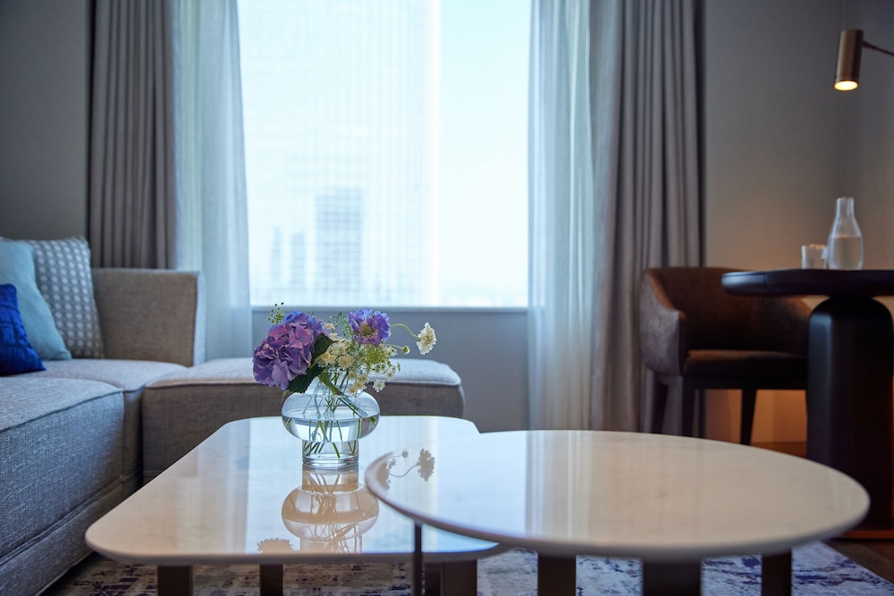 Lotte Hotel World 48/67