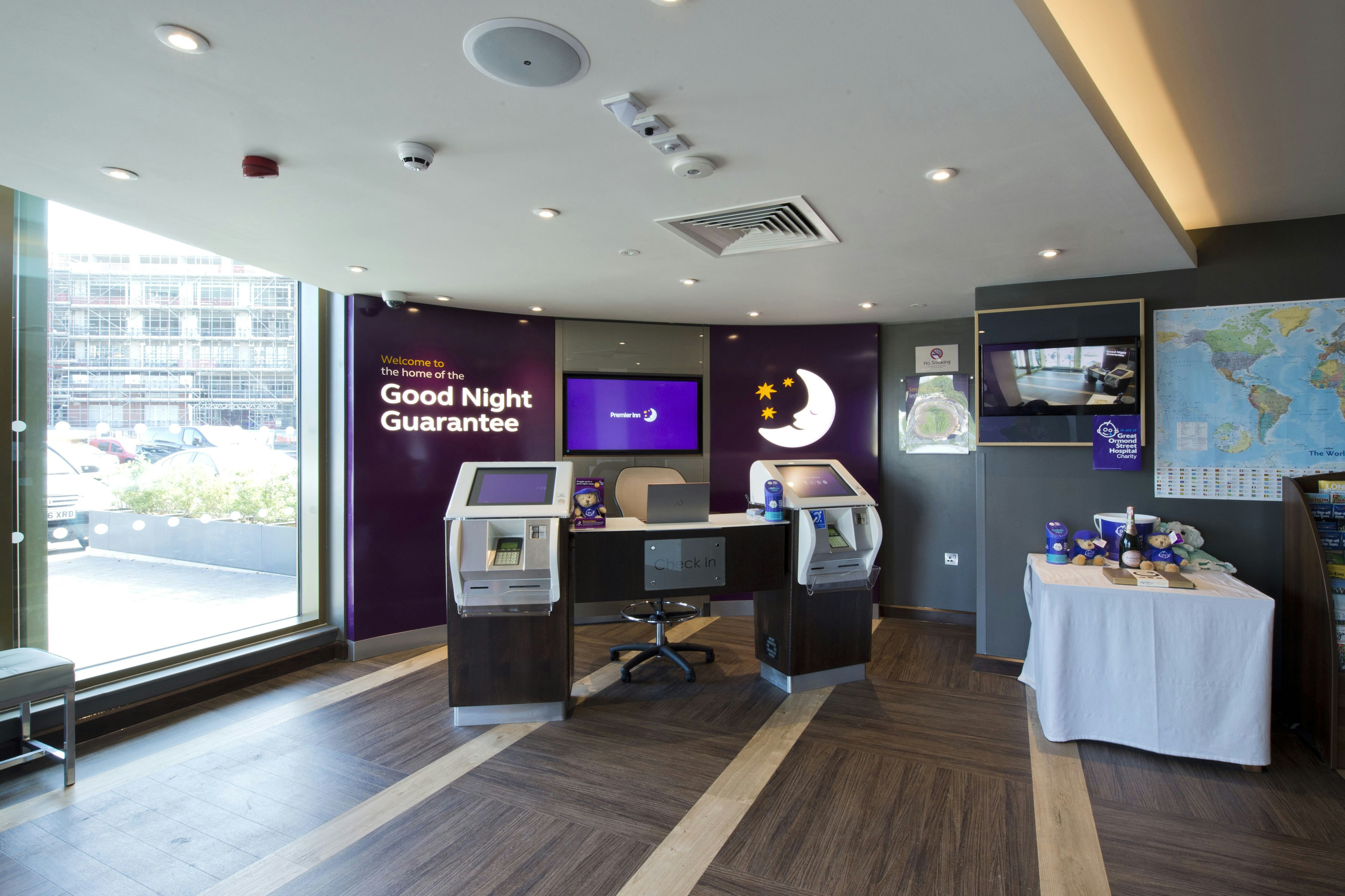 Premier Inn London Woolwich Royal Arsenal 24/38